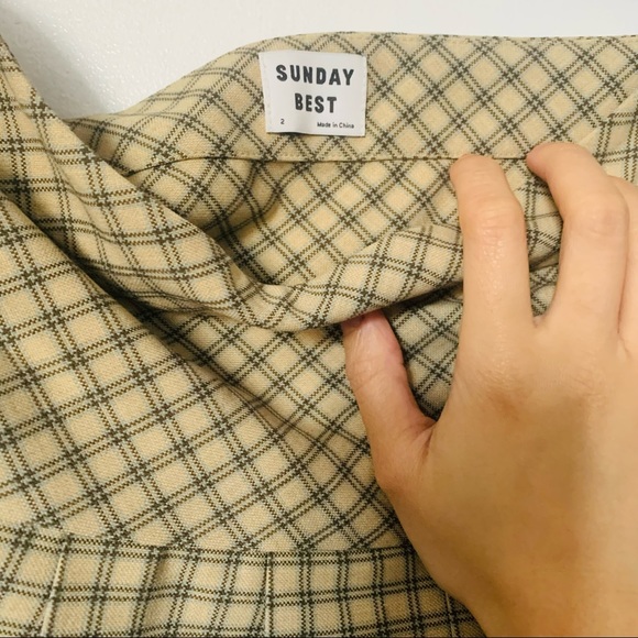 EUC Sunday Best Olive Skirt in size 2 - Picture 2 of 3